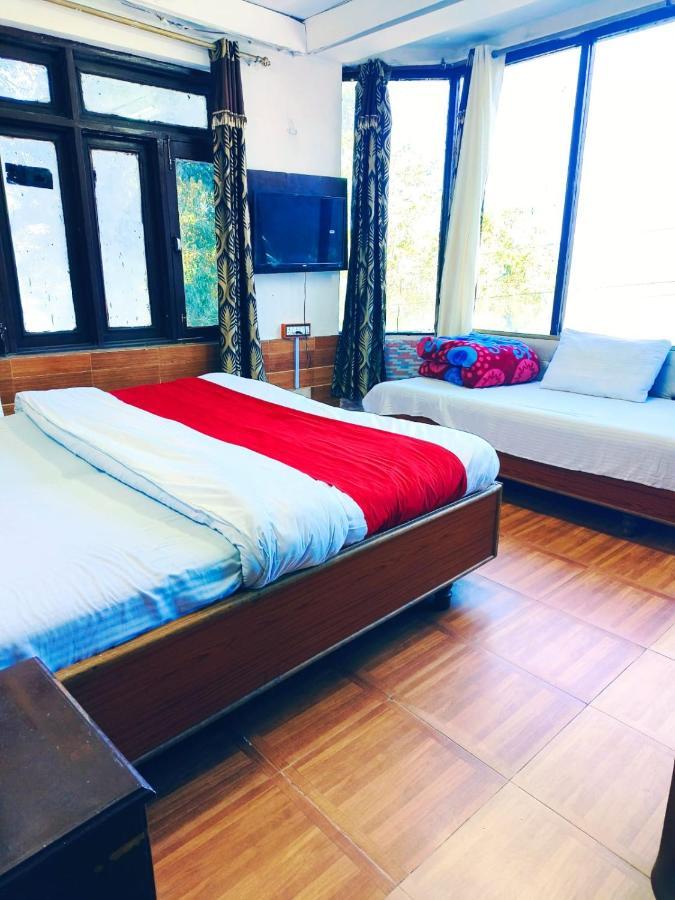 Hotel Holiday Dalhousie - Near Ghandhi Chowk Mall Road エクステリア 写真