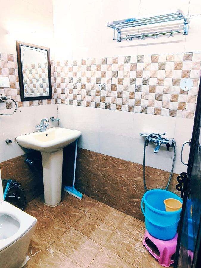 Hotel Holiday Dalhousie - Near Ghandhi Chowk Mall Road エクステリア 写真