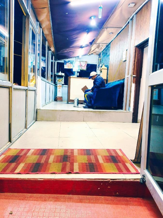 Hotel Holiday Dalhousie - Near Ghandhi Chowk Mall Road エクステリア 写真
